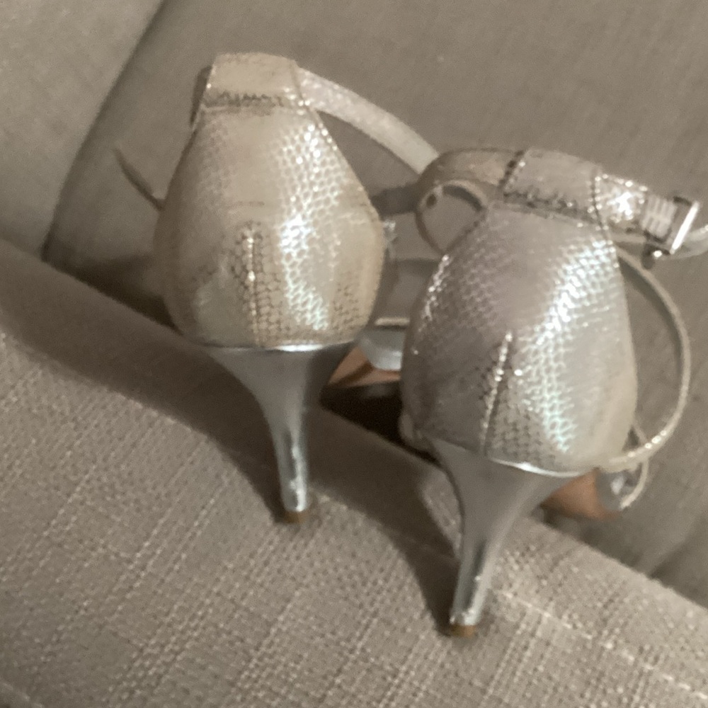 ANTONIO MELANI Silver Strappy Heels - Picture 4 of 4